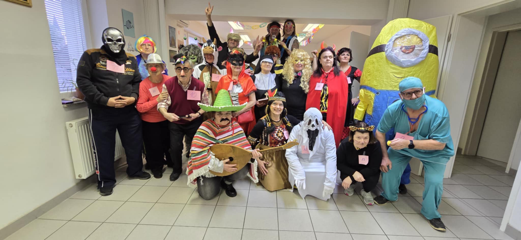 BIG GRANDE WORLD CARNEVALE by AURIS