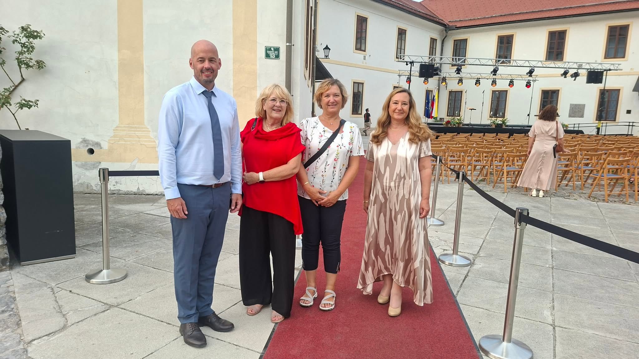 Praznični večer na Loškem gradu